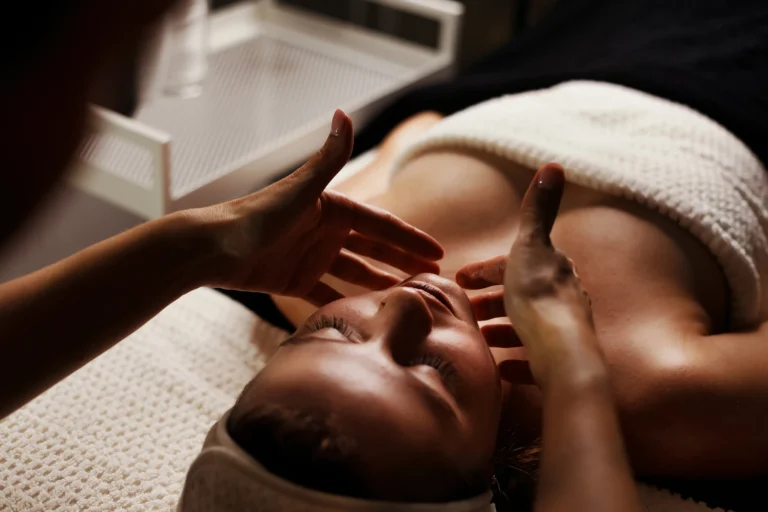 PRIVATE HOLISTIC MASSAGE EXPERIENCE 26