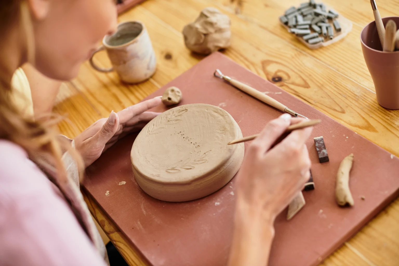 cLAY GRAOUNDING 1